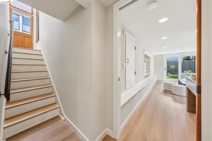 4630 Edgewood Avenue, Oakland, California 94602