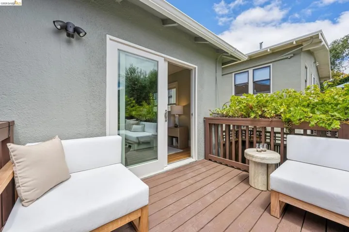 4630 Edgewood Avenue, Oakland, California 94602