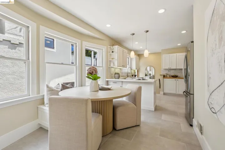 4630 Edgewood Avenue, Oakland, California 94602