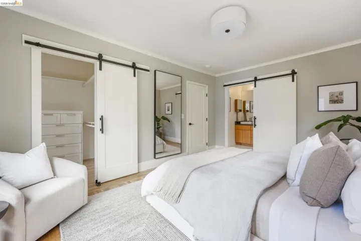 4630 Edgewood Avenue, Oakland, California 94602