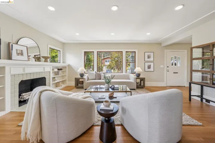 4630 Edgewood Avenue, Oakland, California 94602