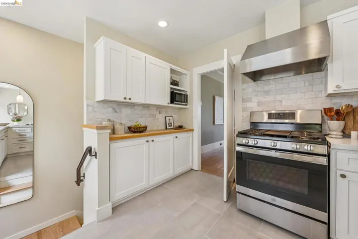 4630 Edgewood Avenue, Oakland, California 94602