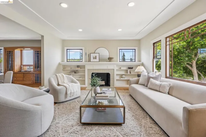 4630 Edgewood Avenue, Oakland, California 94602