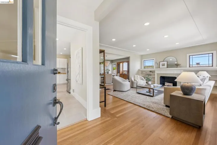 4630 Edgewood Avenue, Oakland, California 94602