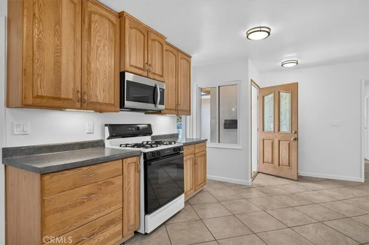 316 N W, Lompoc, California 93436