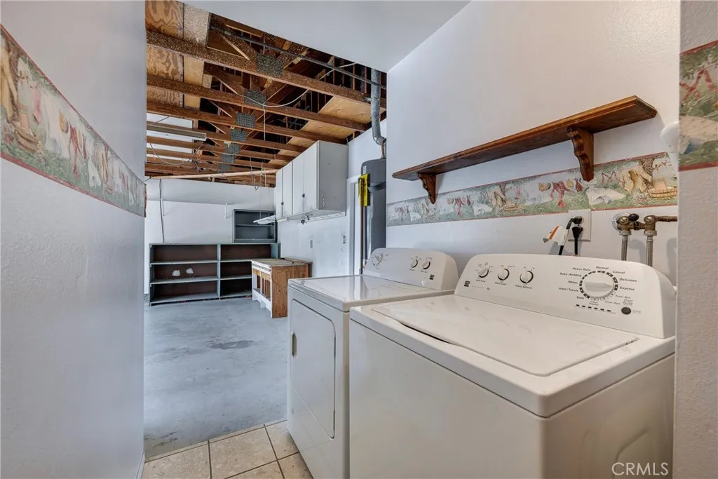 Laundry area in Garage