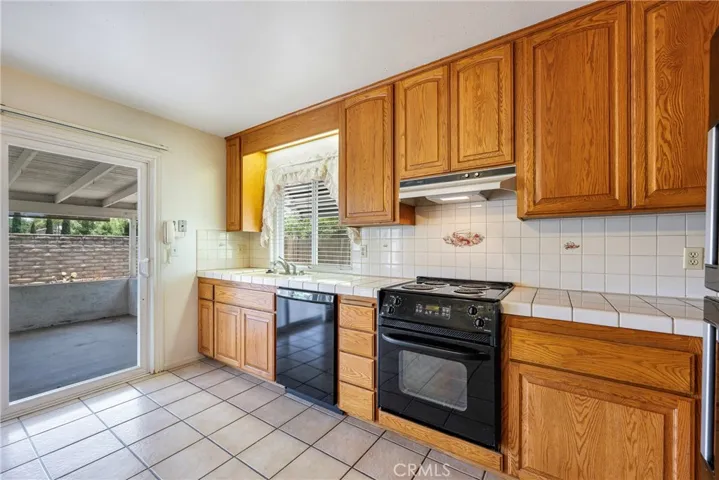 1843 Donalor, Escondido, California 92027