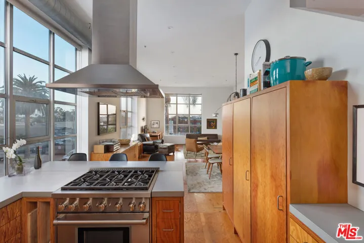 1643 12th Street 2, Santa Monica, California 90404