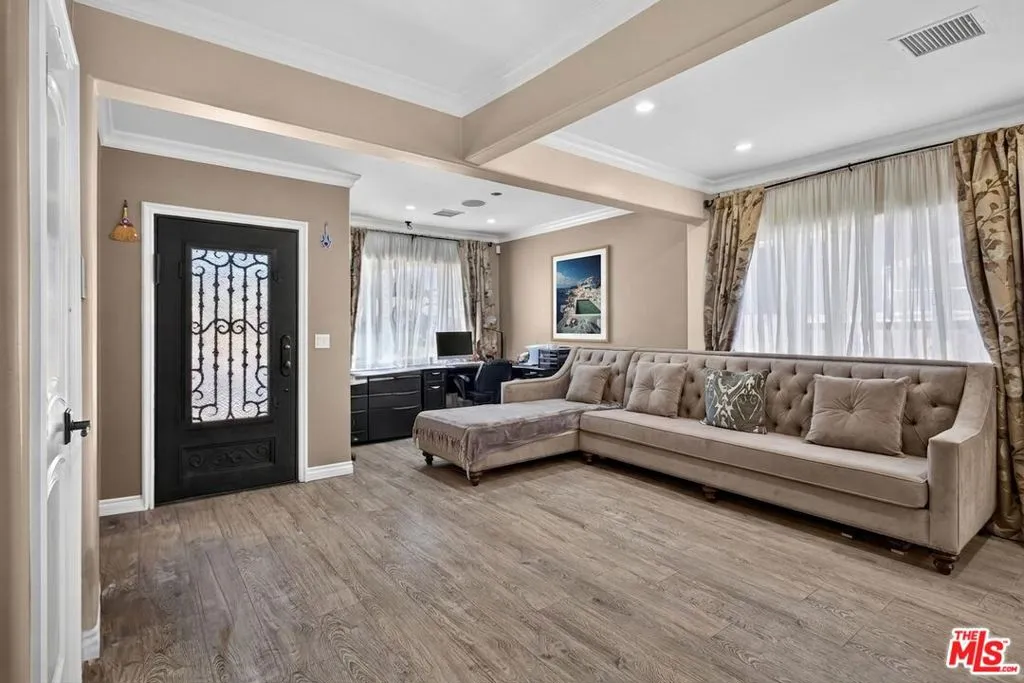 14743 Mccormick Street, Sherman Oaks, California 91411 — photo 4