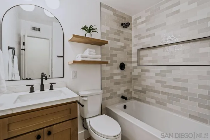 5994 Amaya Dr, La Mesa, California 91942