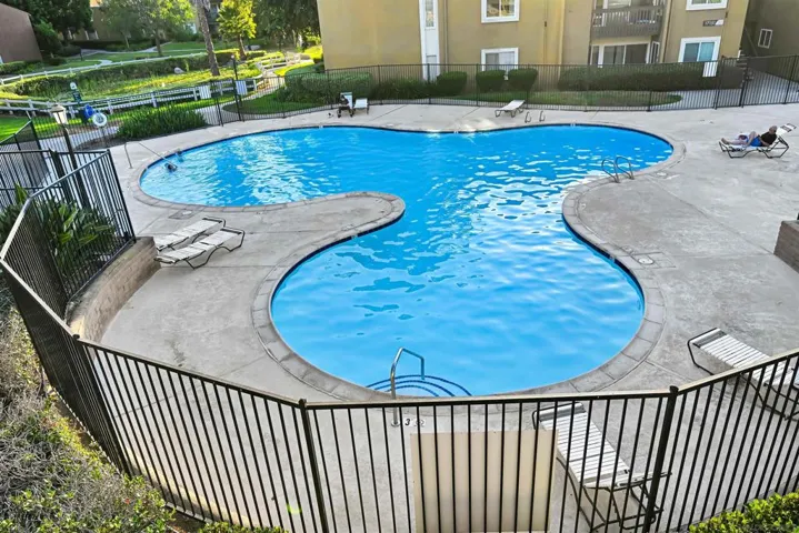 17195 W Bernardo Dr 101, San Diego, California 92127