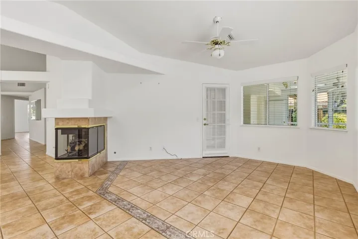 1250 Granite, Hemet, California 92543