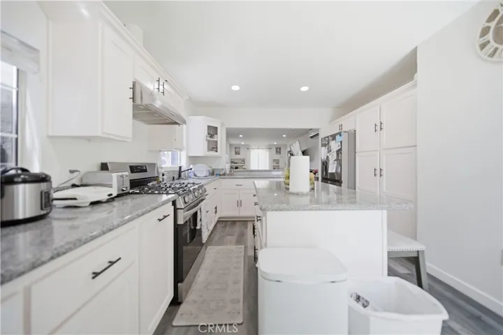 6816 Cerritos Avenue, Long Beach, California 90805