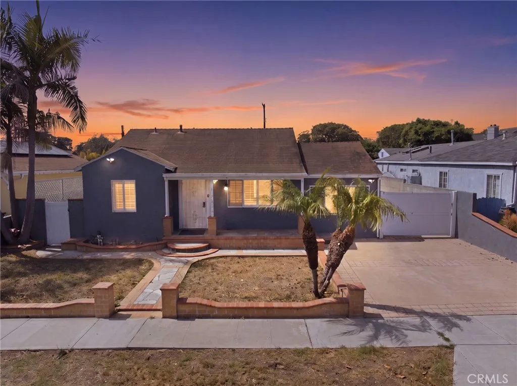2614 Manhattan Beach