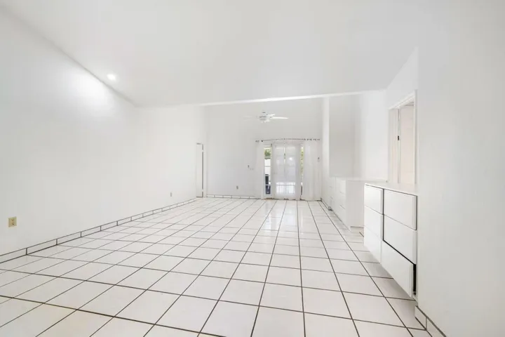 30-web-or-mls-MHDeAnza_OPMG_0726_030