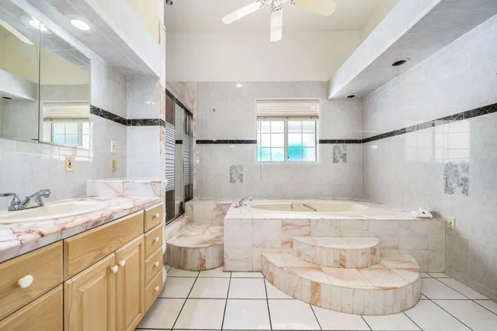 33-web-or-mls-MHDeAnza_OPMG_0726_033