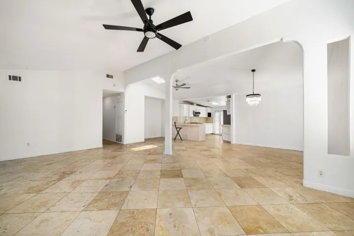 15-web-or-mls-MHDeAnza_OPMG_0726_015