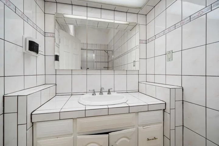 27-web-or-mls-MHDeAnza_OPMG_0726_027