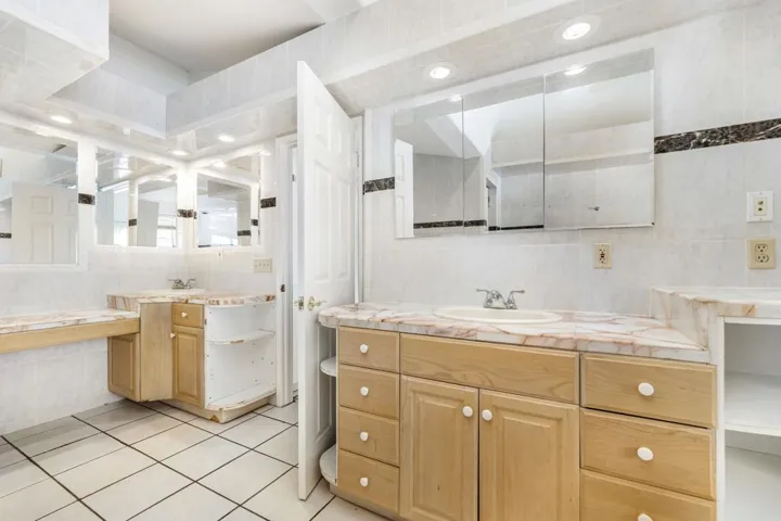 34-web-or-mls-MHDeAnza_OPMG_0726_034