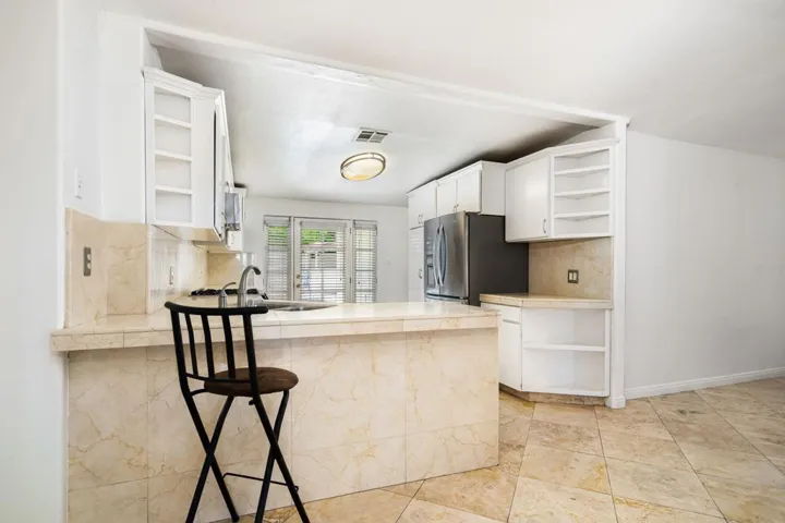21-web-or-mls-MHDeAnza_OPMG_0726_021