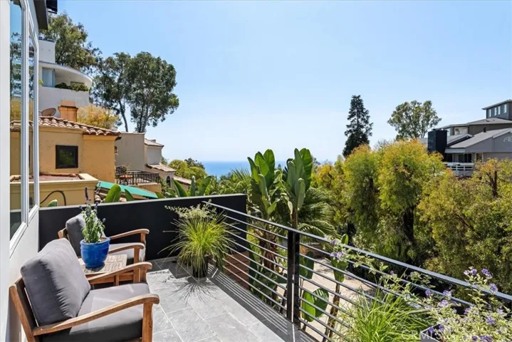 845 Summit Drive, Laguna Beach, California 92651