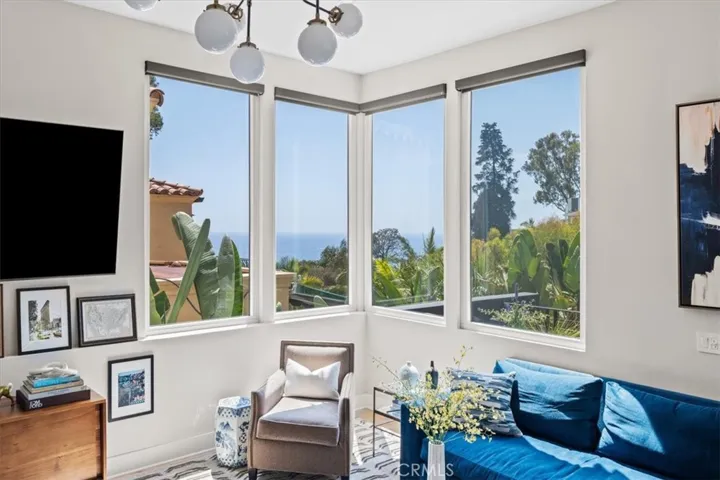 845 Summit Drive, Laguna Beach, California 92651