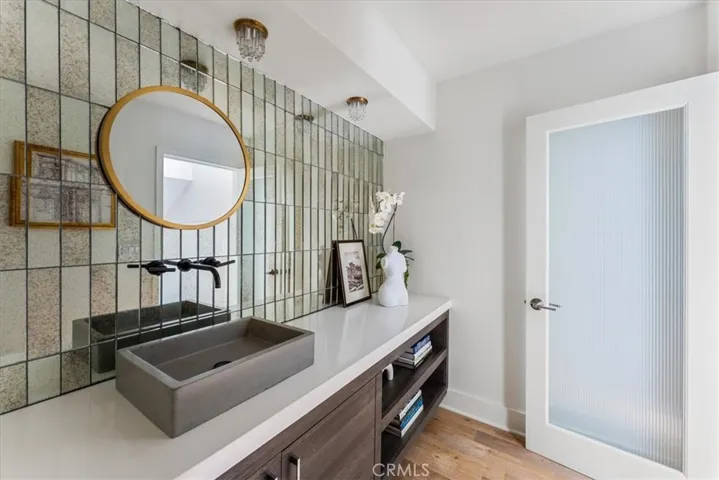 845 Summit Drive, Laguna Beach, California 92651