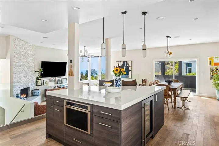845 Summit Drive, Laguna Beach, California 92651