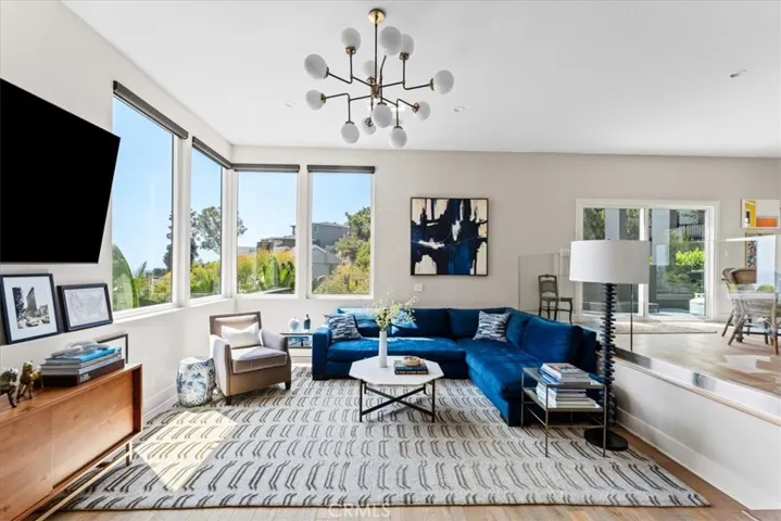 845 Summit Drive, Laguna Beach, California 92651