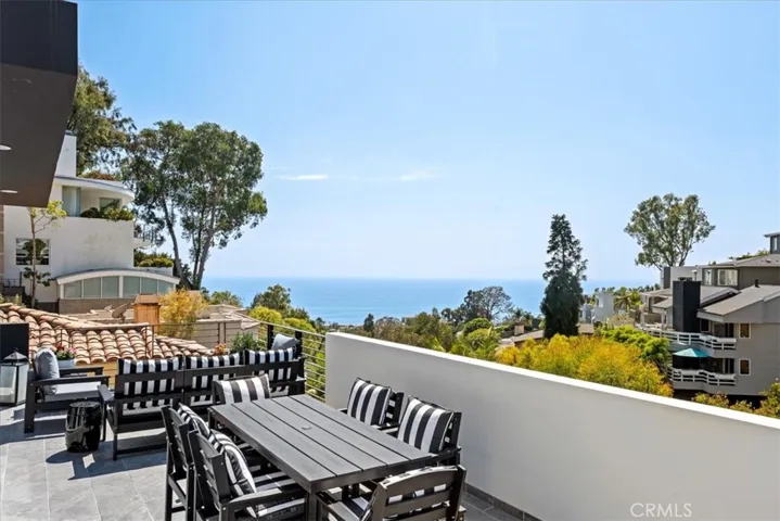 845 Summit Drive, Laguna Beach, California 92651