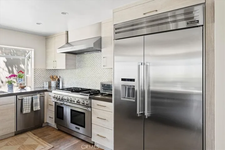 845 Summit Drive, Laguna Beach, California 92651