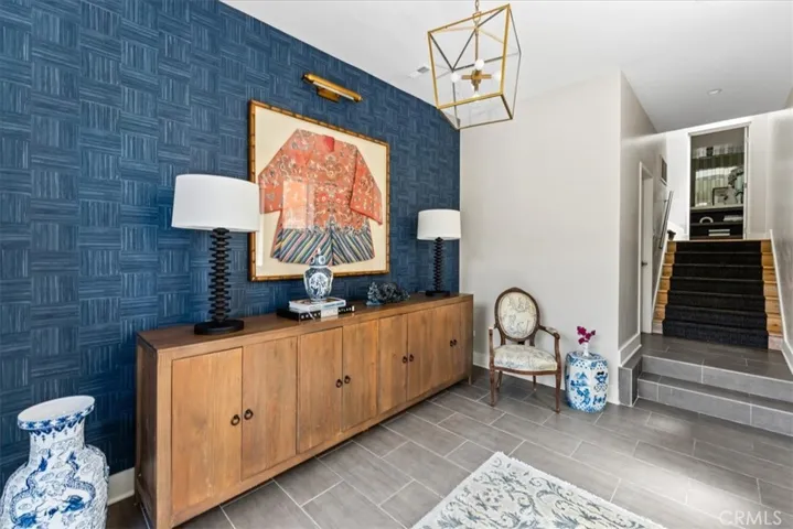 845 Summit Drive, Laguna Beach, California 92651