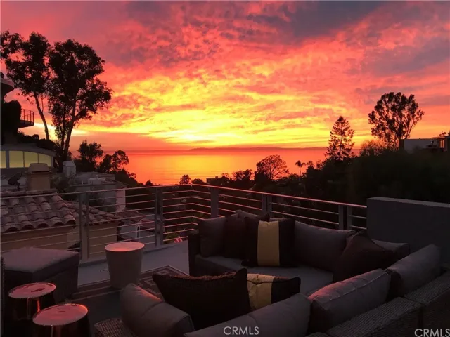 845 Summit Drive, Laguna Beach, California 92651