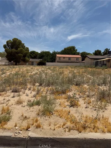 14791 Crofton Lane, Helendale, California 92342