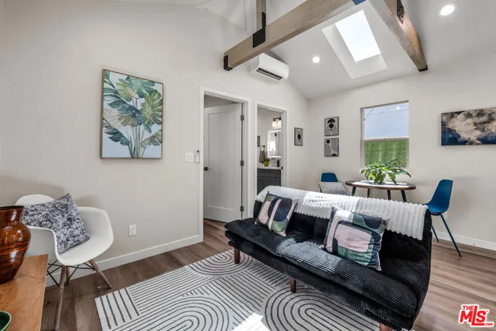 2319 1/2 Teviot Street, Los Angeles, California 90039