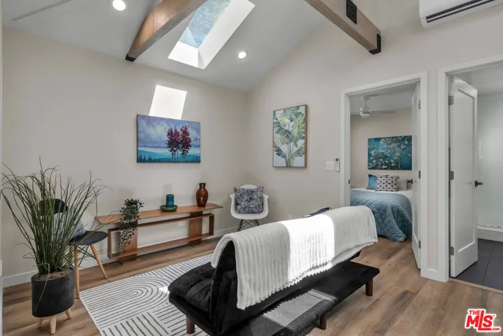 2319 1/2 Teviot Street, Los Angeles, California 90039