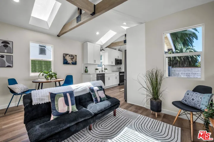 2319 1/2 Teviot Street, Los Angeles, California 90039