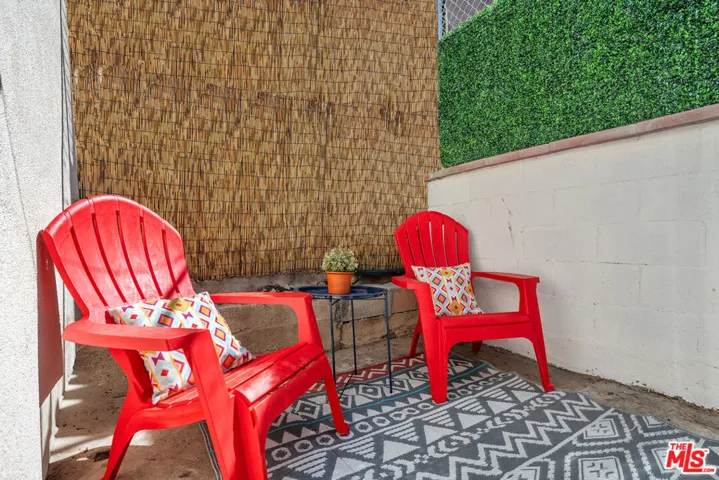 2319 1/2 Teviot Street, Los Angeles, California 90039