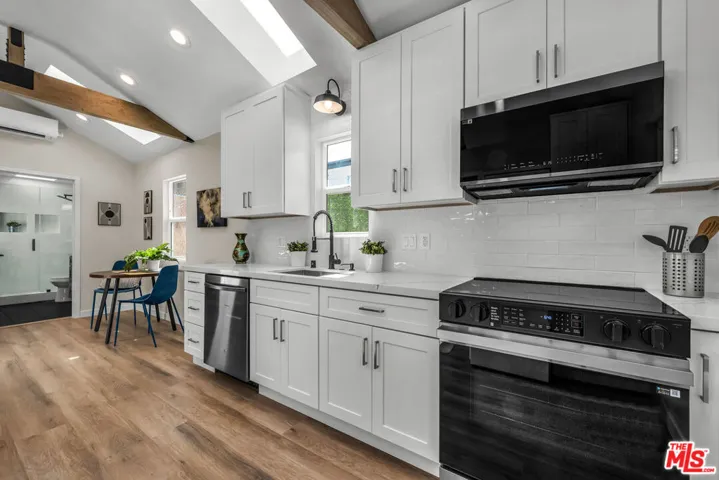 2319 1/2 Teviot Street, Los Angeles, California 90039