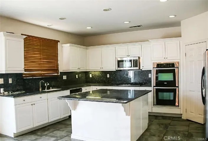 7408 Morning Hills, Eastvale, California 92880