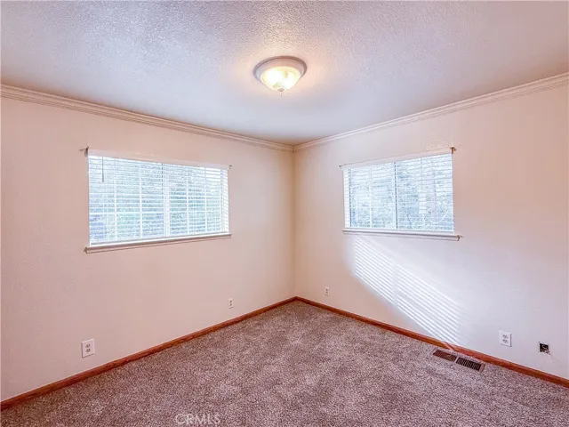 39314 Manzanita, Oakhurst, California 93644