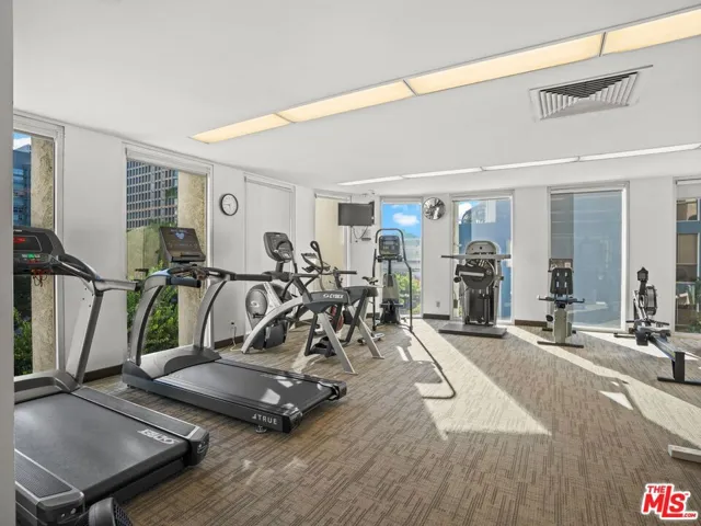 800 W 1st Street 905, Los Angeles, California 90012