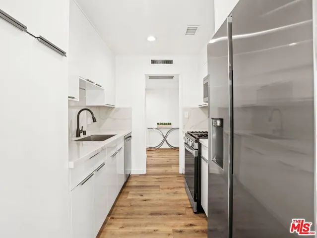 800 W 1st Street 905, Los Angeles, California 90012