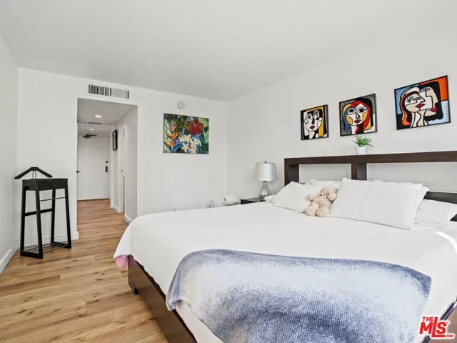 800 W 1st Street 905, Los Angeles, California 90012