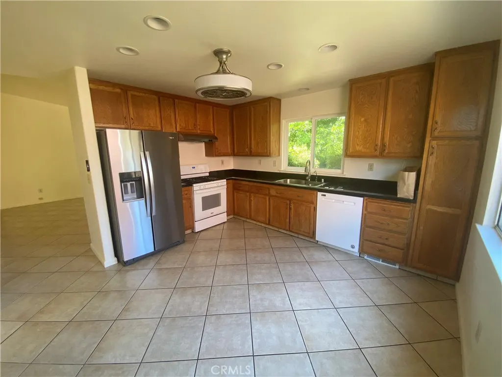 16756 Greenridge, Hidden Valley Lake, California 95467 — photo 5