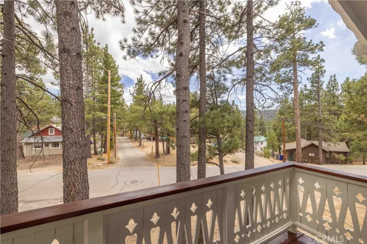 382 Canvasback, Big Bear Lake, California 92315