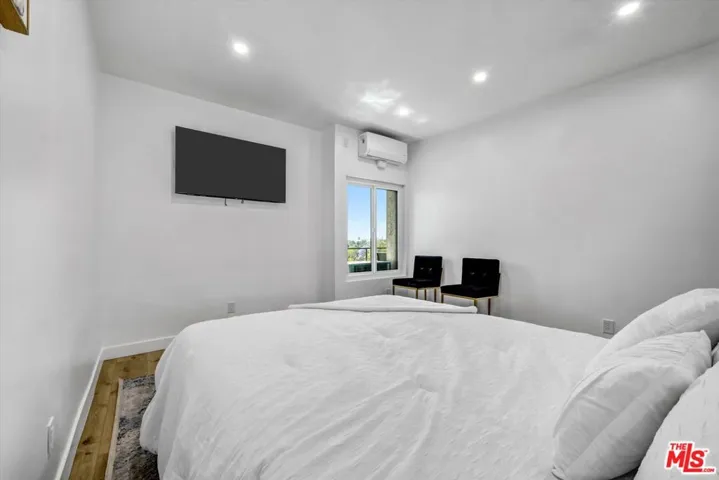 26251 Vermont Avenue 307, Los Angeles, California 90710