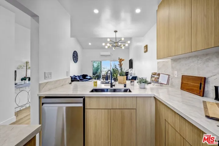 26251 Vermont Avenue 307, Los Angeles, California 90710