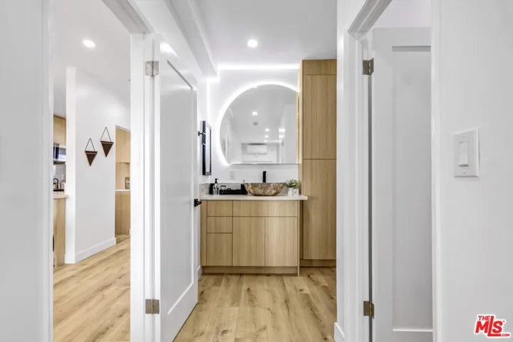 26251 Vermont Avenue 307, Los Angeles, California 90710