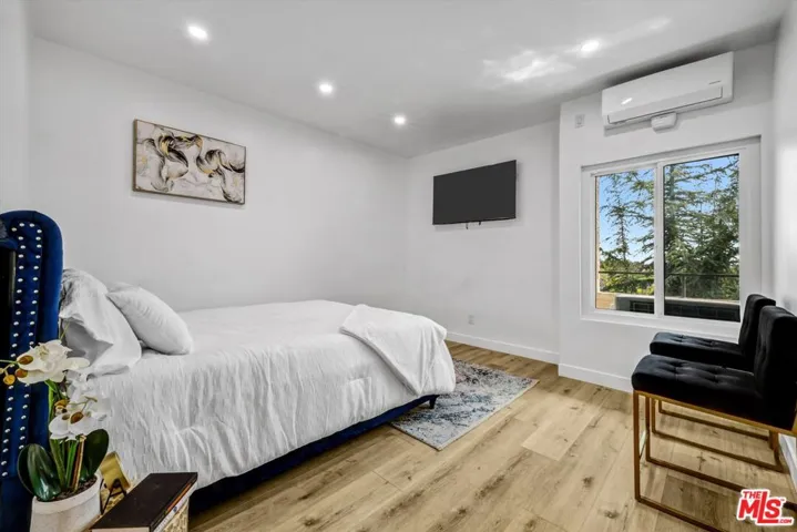 26251 Vermont Avenue 307, Los Angeles, California 90710